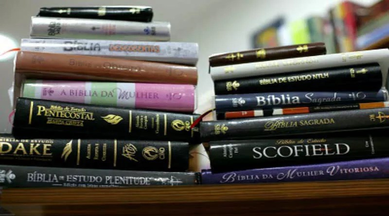 Por que ‘satanizam’ versões da&nbsp;Bíblia?