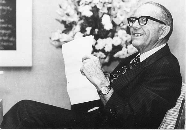 Eugene Albert Nida (1914-2011), o pai do Método de Tradução da Bíblia por Equivalência&nbsp;dinâmica