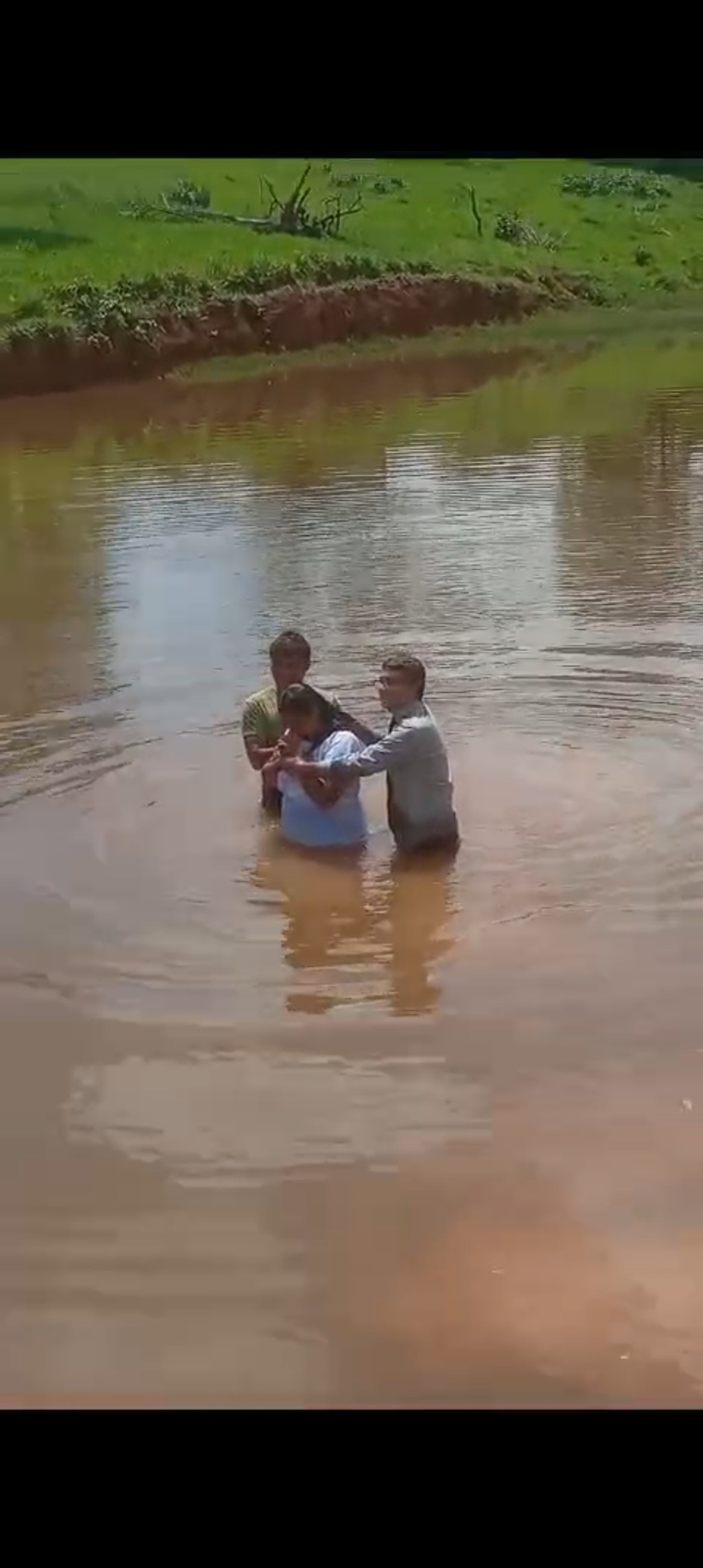 Congregação Batista Nova Jerusalém, em Brasileia, celebra&nbsp;batismo